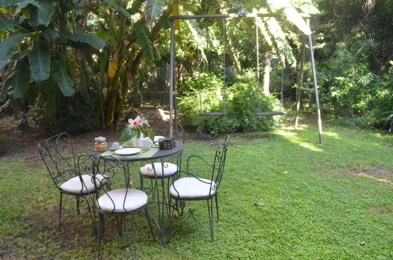 Casa vacanze Villa Il Giardino di Caronda Aeroporto di Catania Fontana Rossa Italia